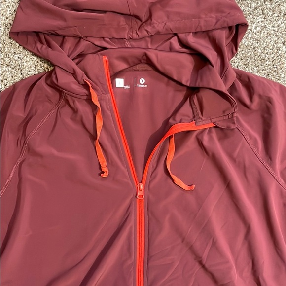 🩵Xersion Burgundy Jacket with Red Trim - Picture 3 of 3